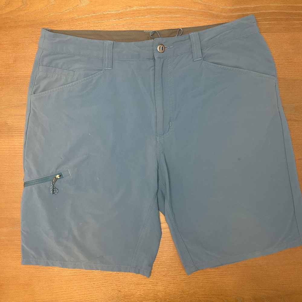 Patagonia Board Shorts Men's Size 36